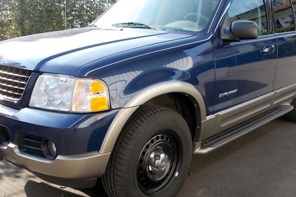 Ford Explorer 200.500 km 8.900 &euro; Remscheid 42853