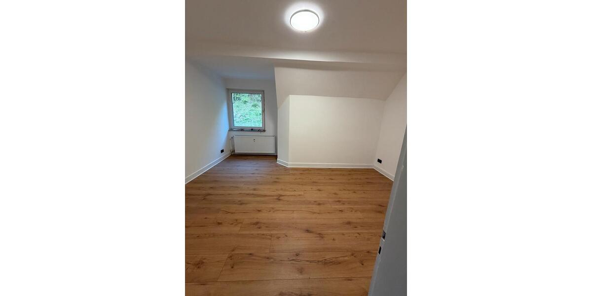 Etagenwohnung Schalksmühle - 5 Zimmer, 76 m&sup2;, 706&euro; | Angebot:26276817