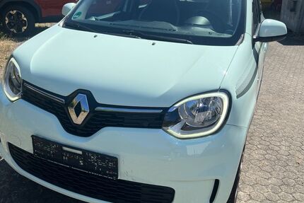 Renault Twingo 83.200 km 7.800 &euro; Halver 58553