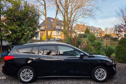Ford Focus 48.900 km 15.900 &euro; Hagen 58119