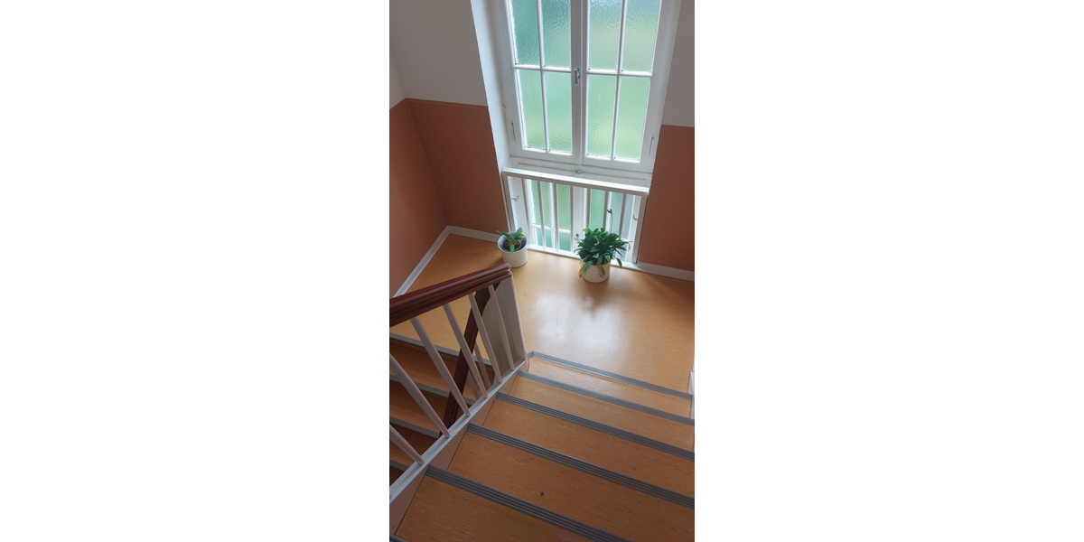 Mehrfamilienhaus mit 2 Ladenlokalen und Garagenhof in Remscheid-Süd zimmer