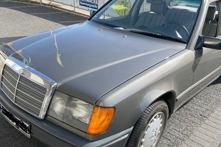 Mercedes 230