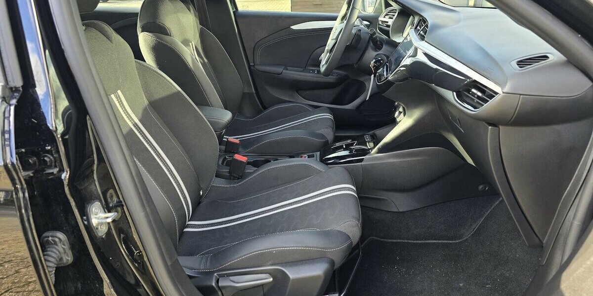 Opel Corsa GS Automatik|Winterpaket|ACC|Kamera 17.762 km 18.550 &euro; Wermelskirchen 42929
