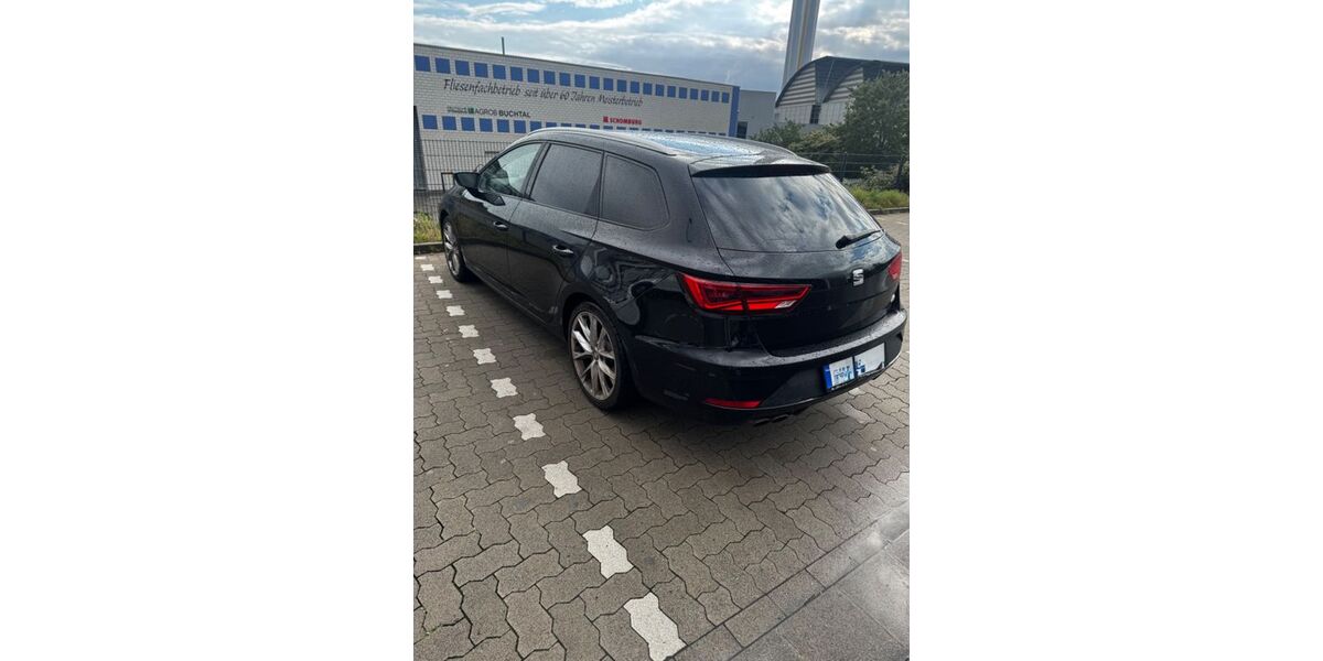 Seat Leon 90.500 km 15.699 &euro; Hagen 58097