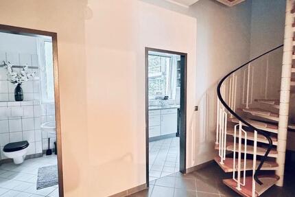Haus mit Garage, Balkons, inkl. aller Nebenkosten