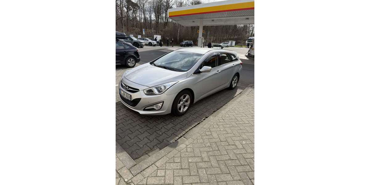Hyundai i40 177.400 km 7.499 &euro; Bergisch Gladbach 51429