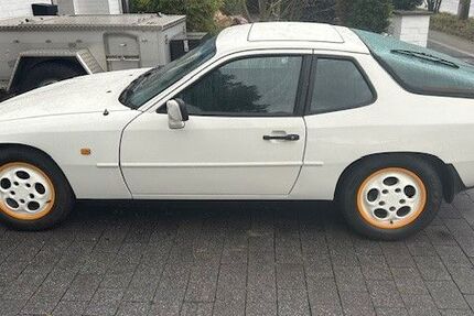 Porsche 924 262.000 km 17.924 € Neuss 41464