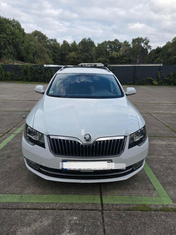 Skoda Superb 273.000 km 5.650 € Essen 45356
