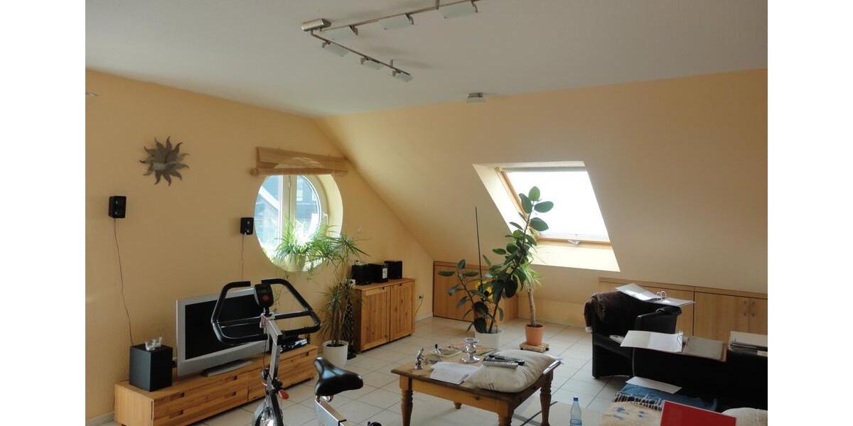 Dachgeschoßwohnung Hagen Hagen-Nord - 2.5 Zimmer, 73 m&sup2;, 770&euro; | Angebot:25690787
