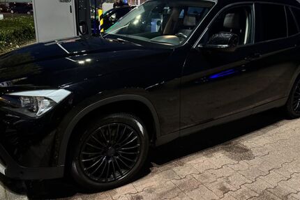 BMW X1 205.000 km 8.699 &euro; Düsseldorf 40231