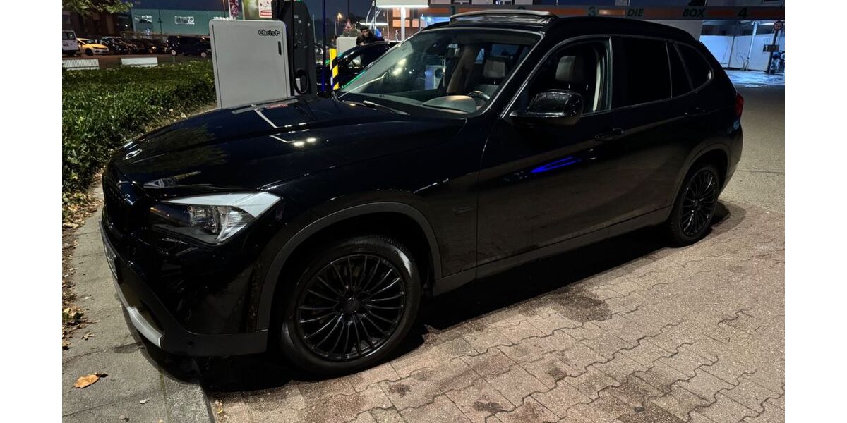 BMW X1 205.000 km 8.699 &euro; Düsseldorf 40231