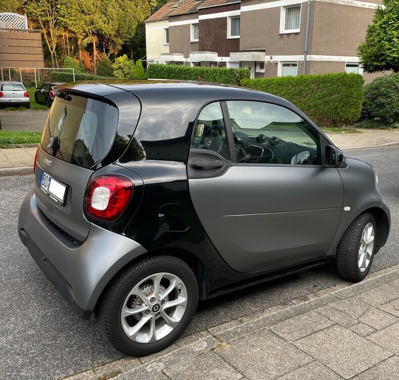 Smart 453 fortwo coupé 15.286 km 13.800 € Bochum 44787