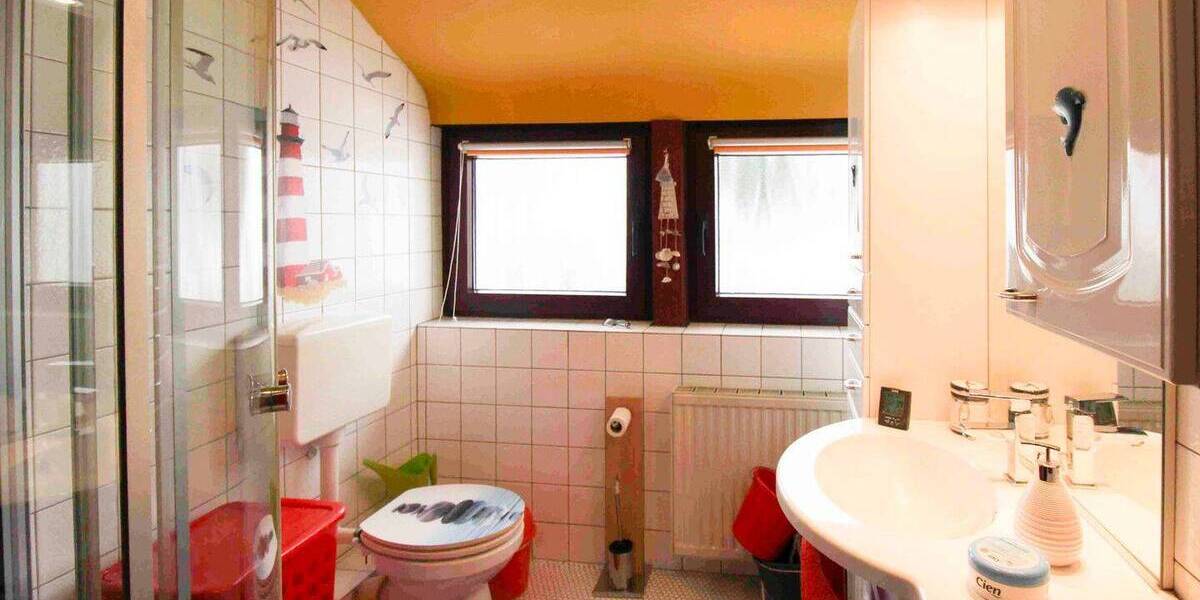 Einfamilienhaus Heiligenhaus Mitte - 6 Zimmer, 125 m&sup2;, 490.000&euro; | Angebot:26037214