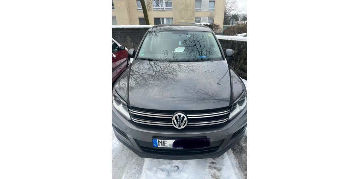 VW Tiguan 127.459 km 9.750 &euro; Ratingen 40880