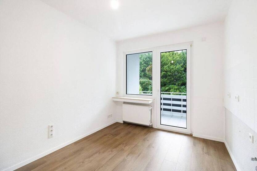 61 m² frisch renovierte 2-Zi.-Wohnung mit modernem Bad - ideal für Anleger & Eigennutzer