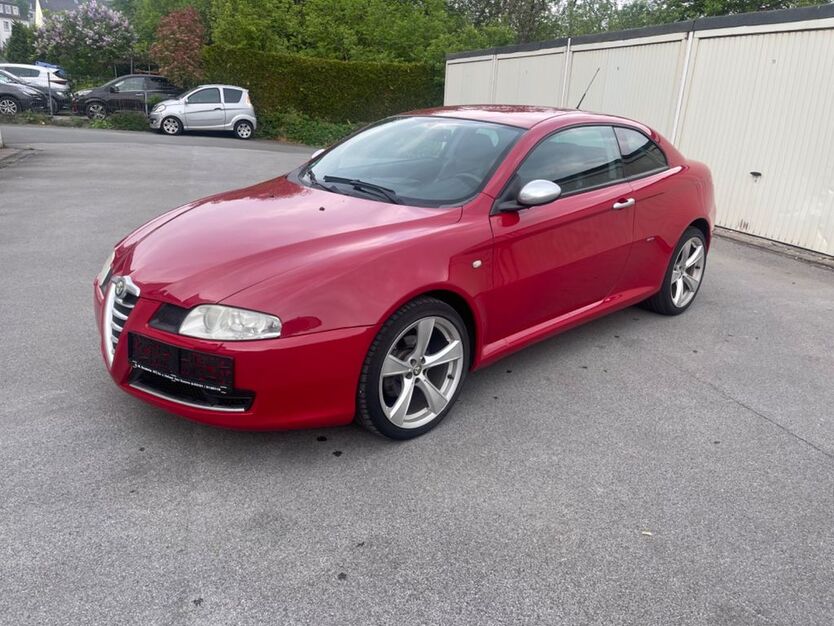 Alfa Romeo GT 61.700 km 10.500 € Remscheid 42855