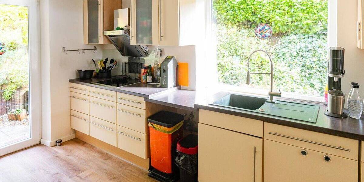 Viel Platz auf 3 Ebenen: großzügige DHH Haus Doppelgarage, PV, naturnahe Lage in Remscheid-Hasten 7 zimmer