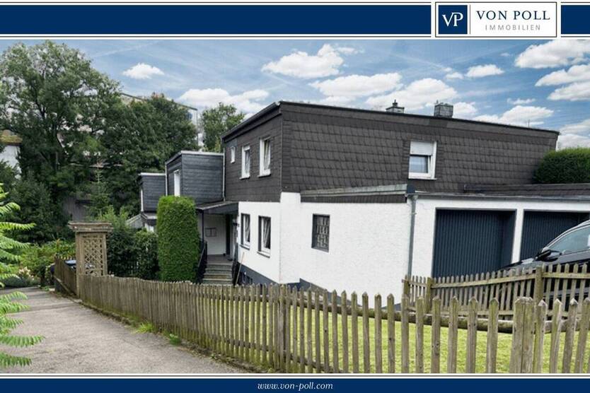 Vermietetes Zweifamilienhaus mit großem Garten in begehrter und ruhiger Lage