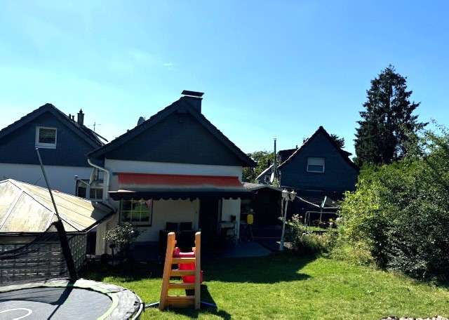 Haus zum Kaufen in Solingen 399.000 € 154 m²