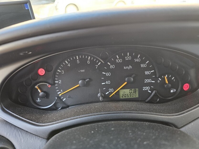 Ford Focus 206.000 km 3.500 € Lüdenscheid 58507