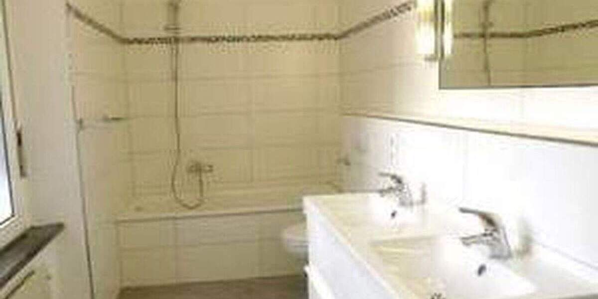 Etagenwohnung Wuppertal Langerfeld - 5 Zimmer, 127 m&sup2;, 1.150&euro; | Angebot:25716410