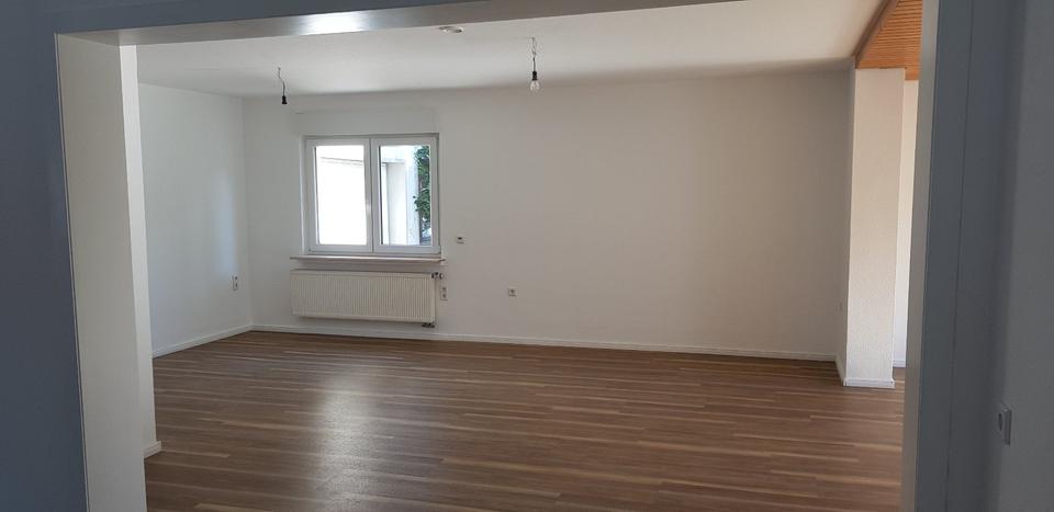 Eigentumswohnung Parterrwohnung zu verkaufen 3 zimmer