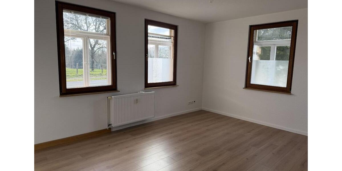 Erdgeschoßwohnung Wermelskirchen - 2 Zimmer, 75 m&sup2;, 750&euro; | Angebot:25720417