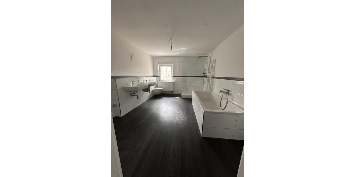 Bungalow Remscheid Remscheid-Süd - 3 Zimmer, 130 m&sup2;, 1.900&euro; | Angebot:26126579