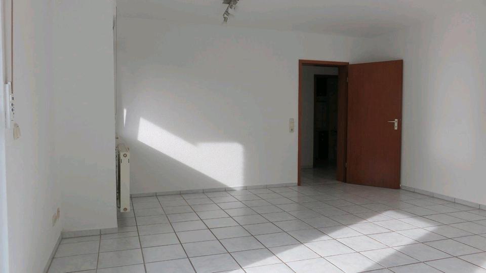 Erdgeschoßwohnung Langenfeld (Rheinland) - 2 Zimmer, 63 m&sup2;, 620&euro; | Angebot:26446345