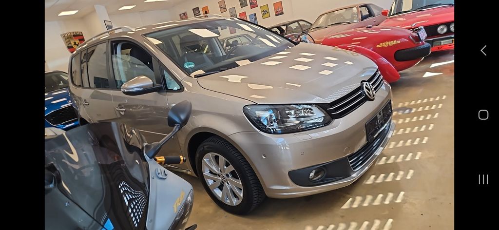 VW Touran 172.000 km 10.399 &euro; Bergisch Gladbach 51465