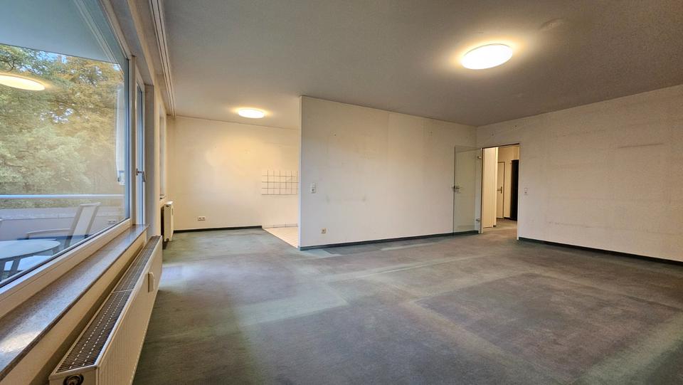 Eigentumswohnung 3,5 Zimmer 96,43m2 Balkon Aufzug 2 Parkplätze 3.5 zimmer