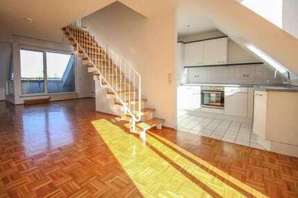 Wohnung zum Kaufen in Düsseldorf 231.000 € 66 m²