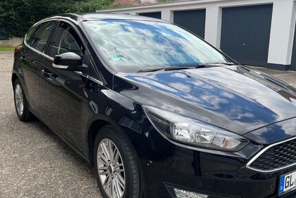 Ford Focus 90.000 km 8.900 &euro; Langenfeld 40764