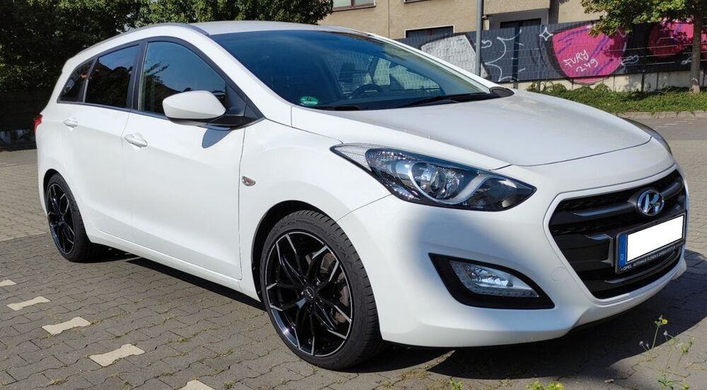 i30