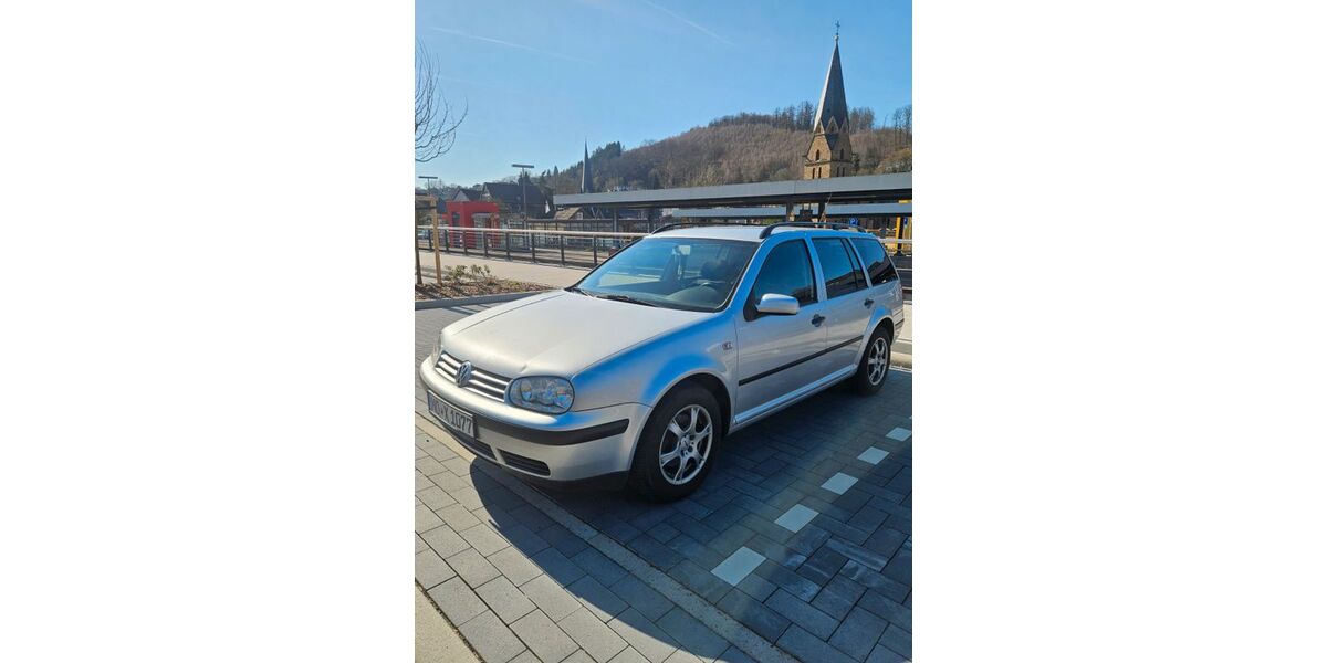 VW Golf 212.000 km 1.150 &euro; Engelskirchen 51766