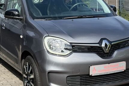 Renault Twingo 38.121 km 11.455 &euro; Radevormwald 42477