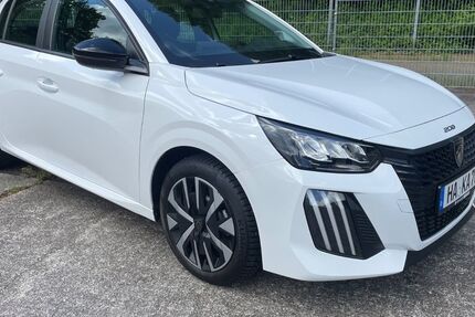 Peugeot 208 14.600 km 13.900 &euro; Hagen 58097
