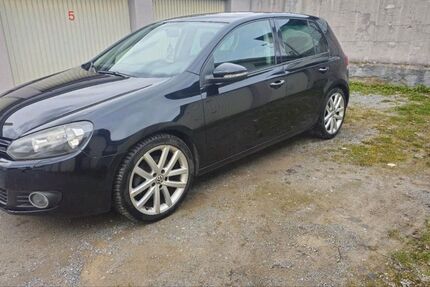 VW Golf 163.000 km 6.490 &euro; Solingen 42659