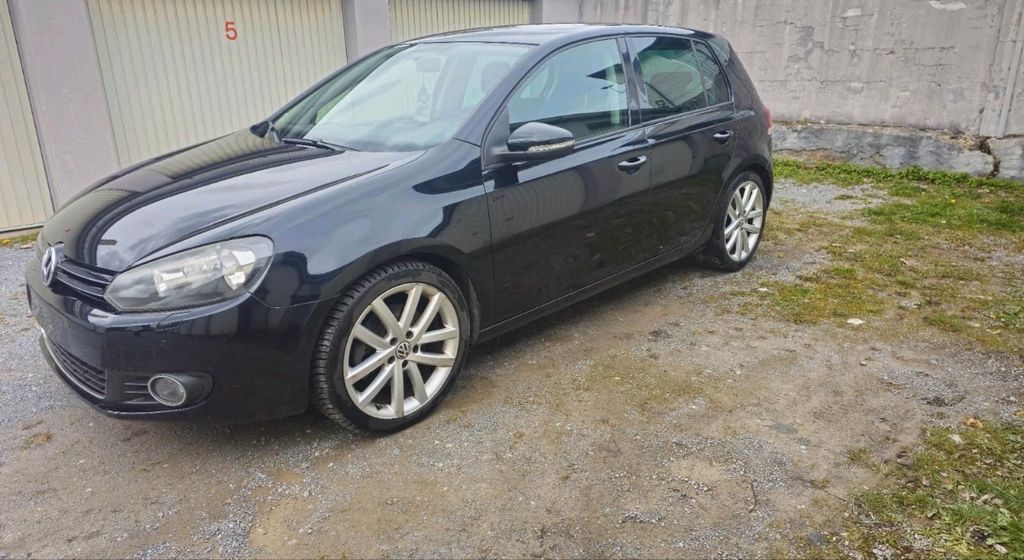 VW Golf 163.000 km 6.490 &euro; Solingen 42659