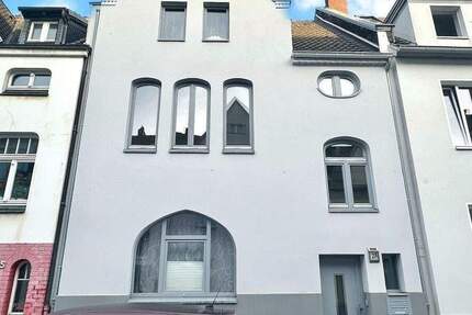 Haus Düsseldorf Heerdt - 6 Zimmer, 165 m&sup2;, 889.000&euro; | Angebot:24555516