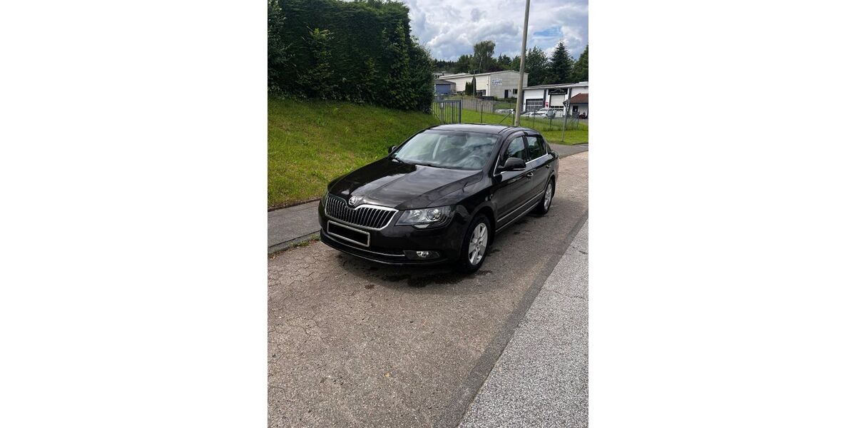 Skoda Superb 227.000 km 6.700 &euro; Burscheid 51399