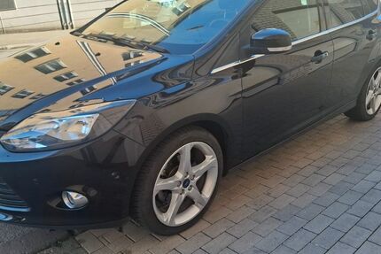 Ford Focus 108.000 km 5.980 &euro; wuppertal 42277