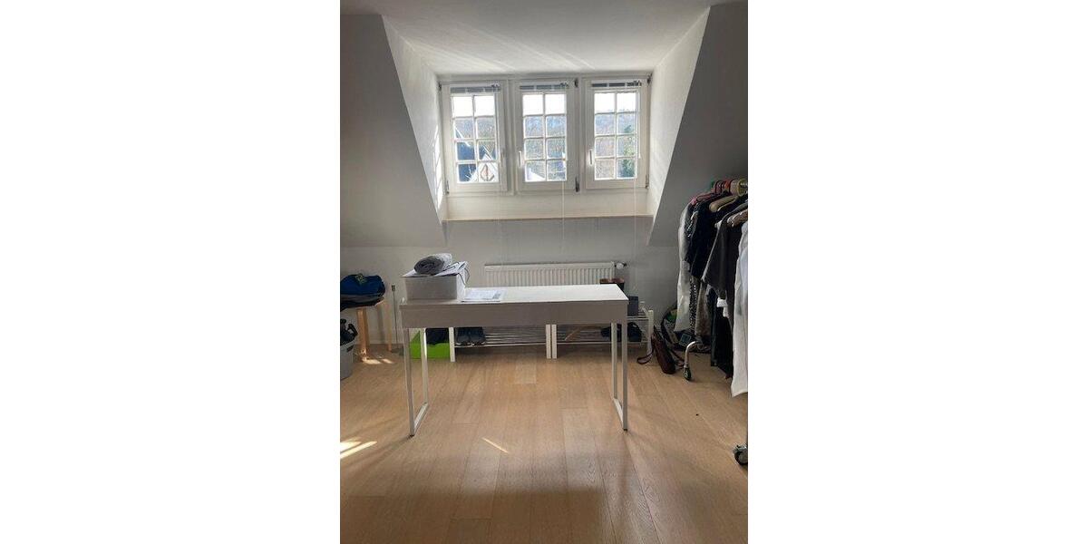 Dachgeschoßwohnung Wuppertal Arrenberg - 4.5 Zimmer, 115 m&sup2;, 1.150&euro; | Angebot:26227580