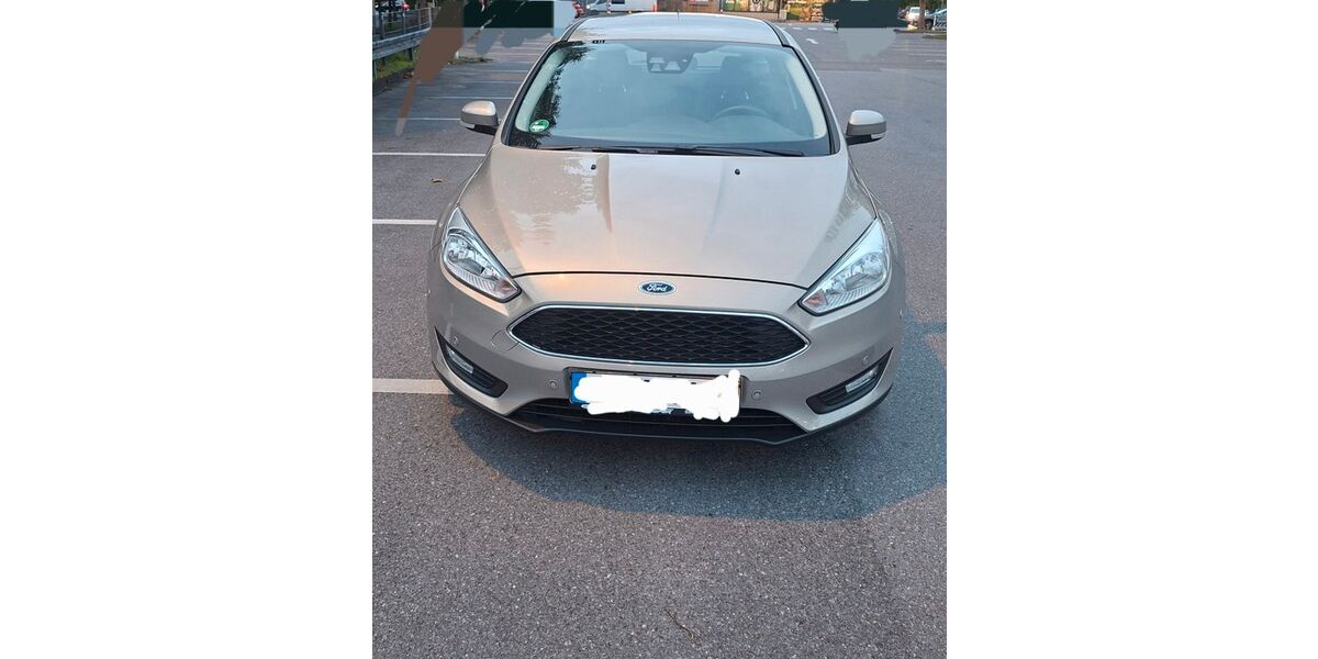 Ford Focus 22.300 km 9.000 &euro; Solingen 42651