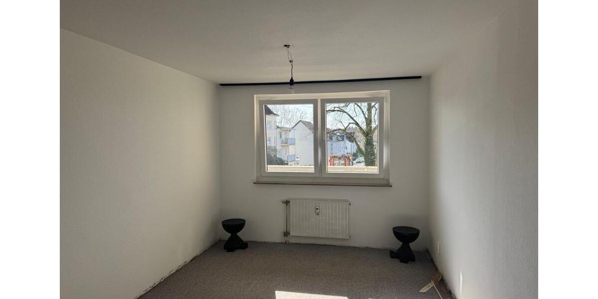 Etagenwohnung Bergisch Gladbach Gronau - 2 Zimmer, 71 m&sup2;, 185.000&euro; | Angebot:25765745