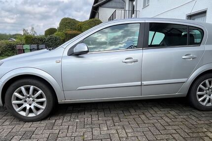 Opel Astra 215.976 km 800 &euro; Marienheide 51709