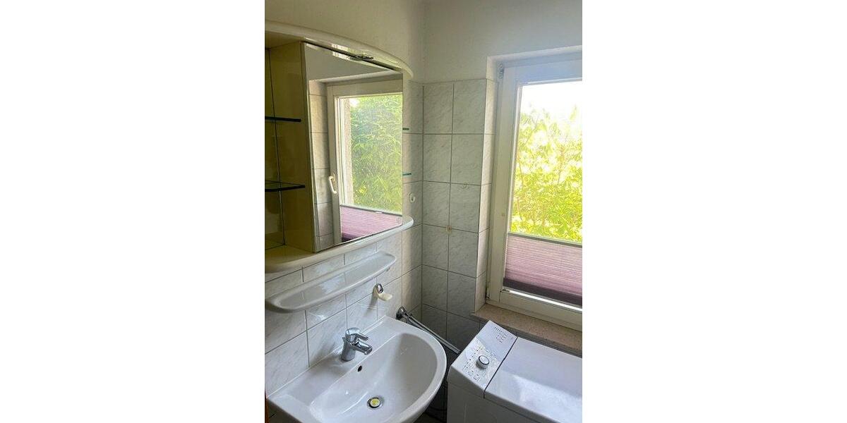 Etagenwohnung Remscheid Gemarkung Bergisch Born - 1 Zimmer, 30 m&sup2;, 330&euro; | Angebot:26431979