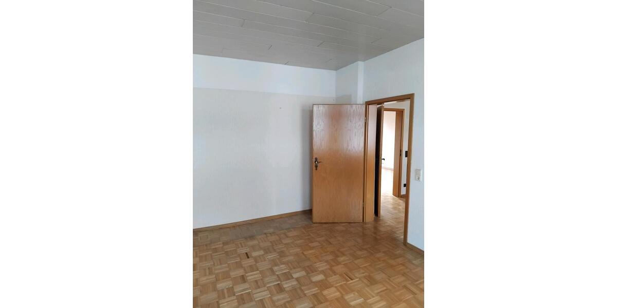 Etagenwohnung Velbert Velbert-Mitte - 3 Zimmer, 71 m&sup2;, 650&euro; | Angebot:26253449