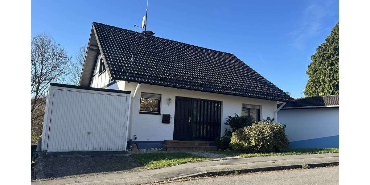 Haus zum Kaufen in Bergisch Gladbach 415.000 € 188 m² 8 zimmer
