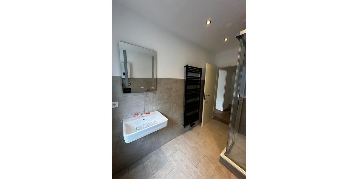 Traumhaft kernsanierte Wohnung in Ronsdorf zu vermieten 2 zimmer